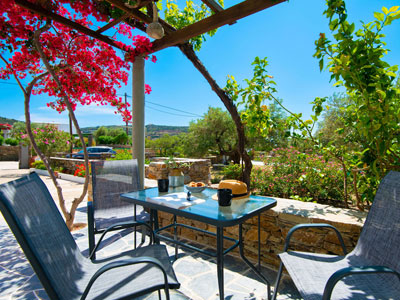 Aegean Harmony - Βεράντα με θέα στον κήπο